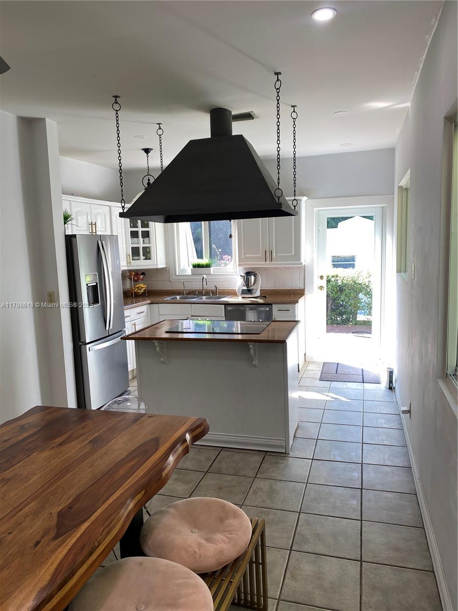 Property photo # 9