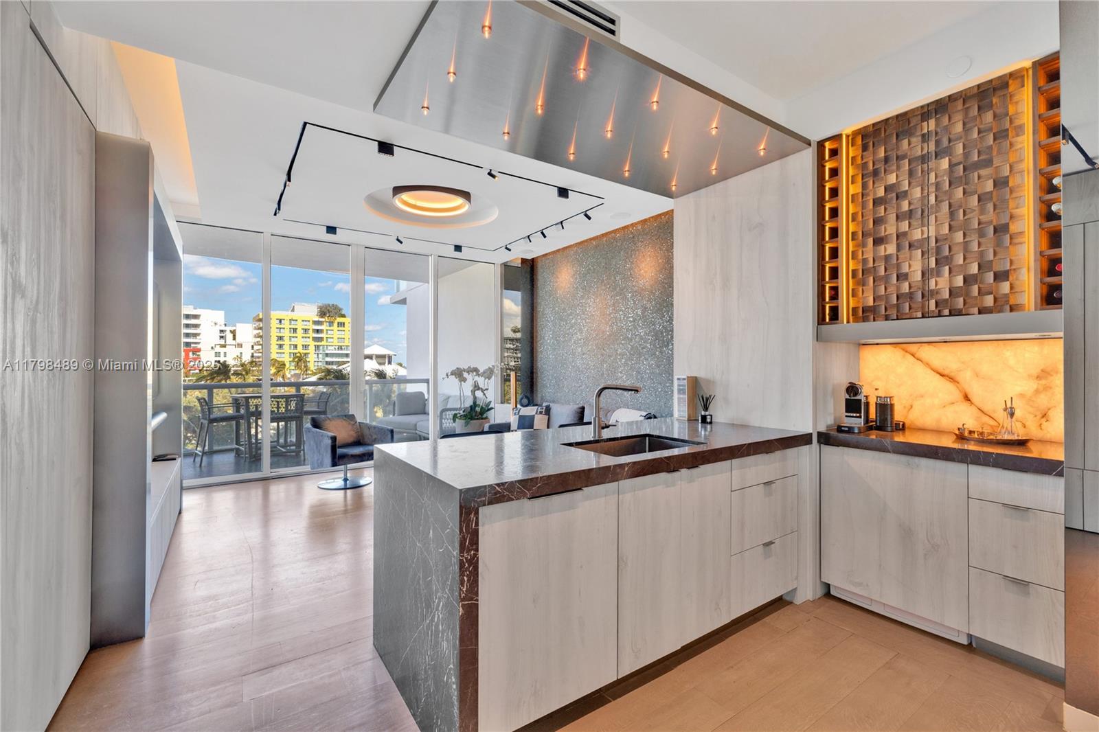 Condo for Rent in Miami Beach, FL