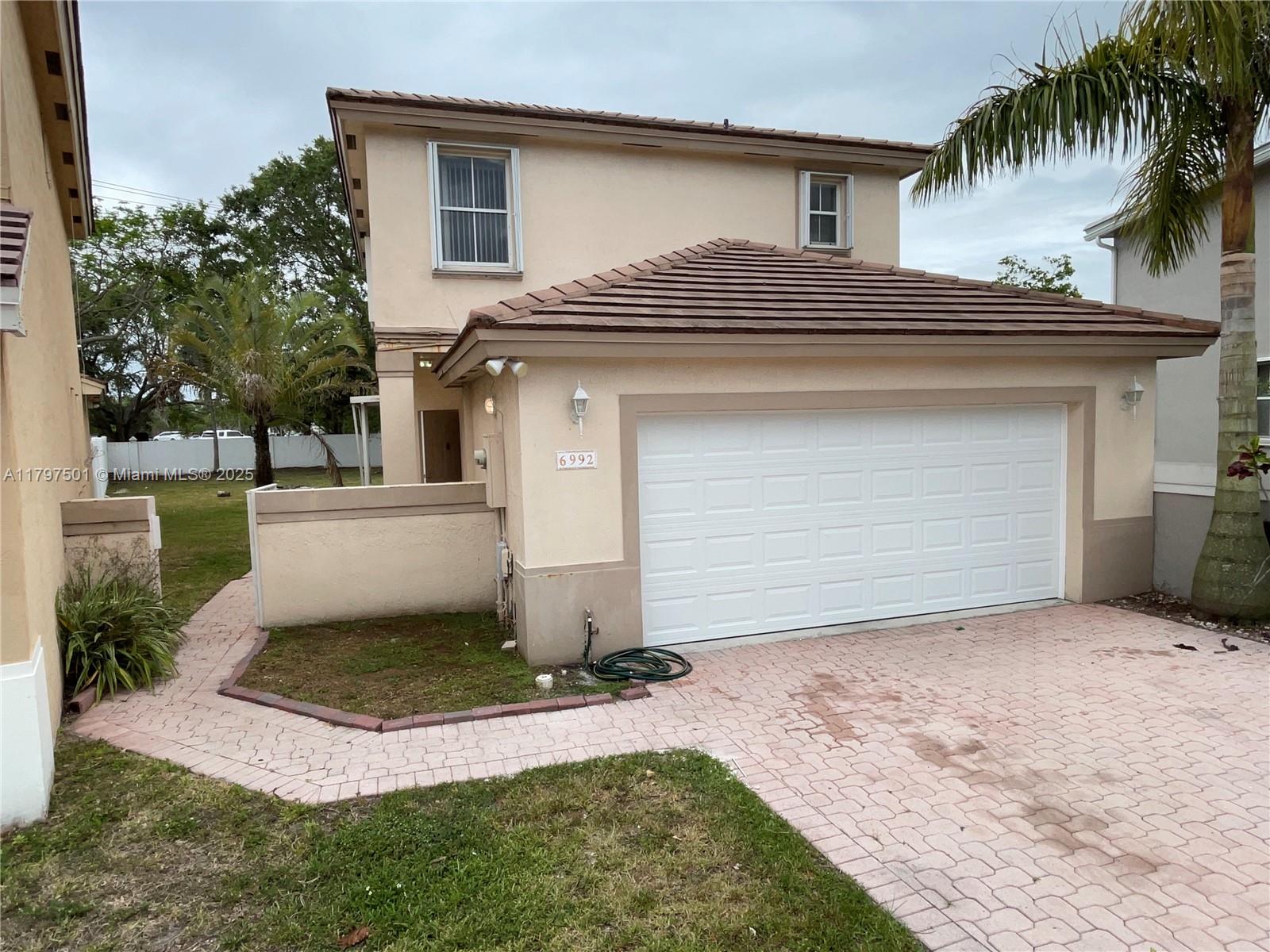 6992 SW 148th Ln  For Sale A11797501, FL
