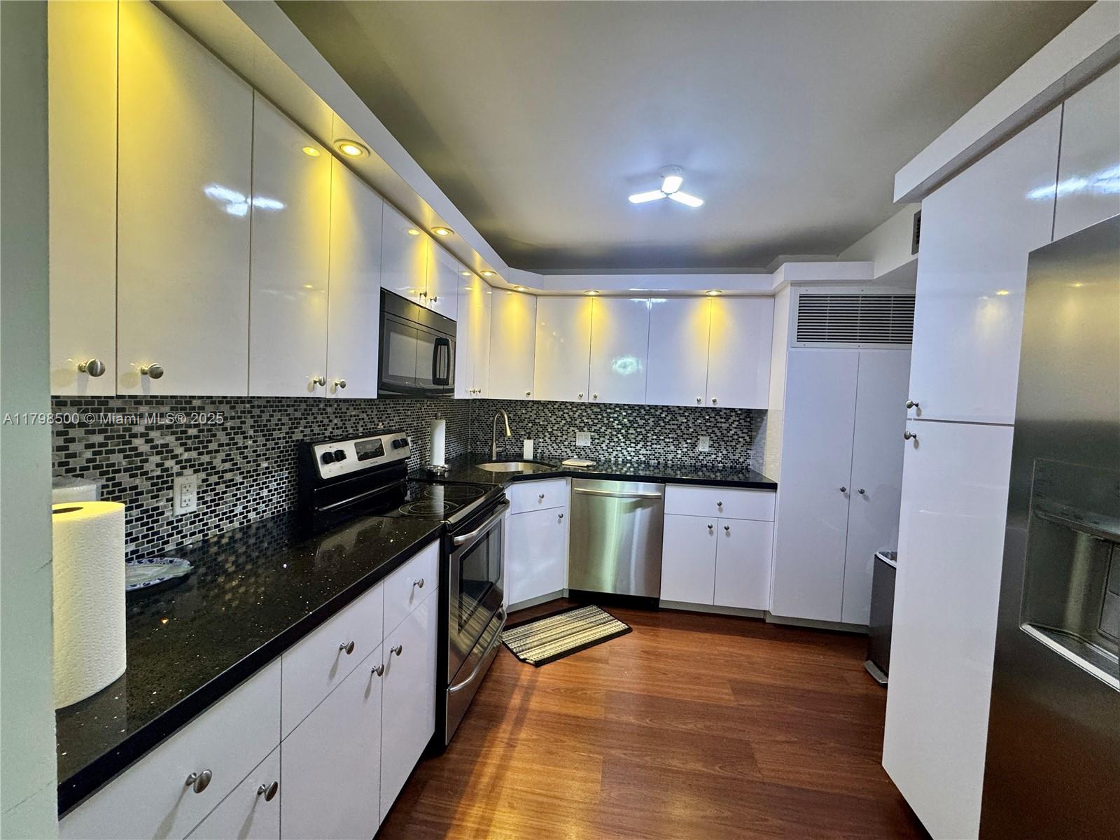 Property photo # 7