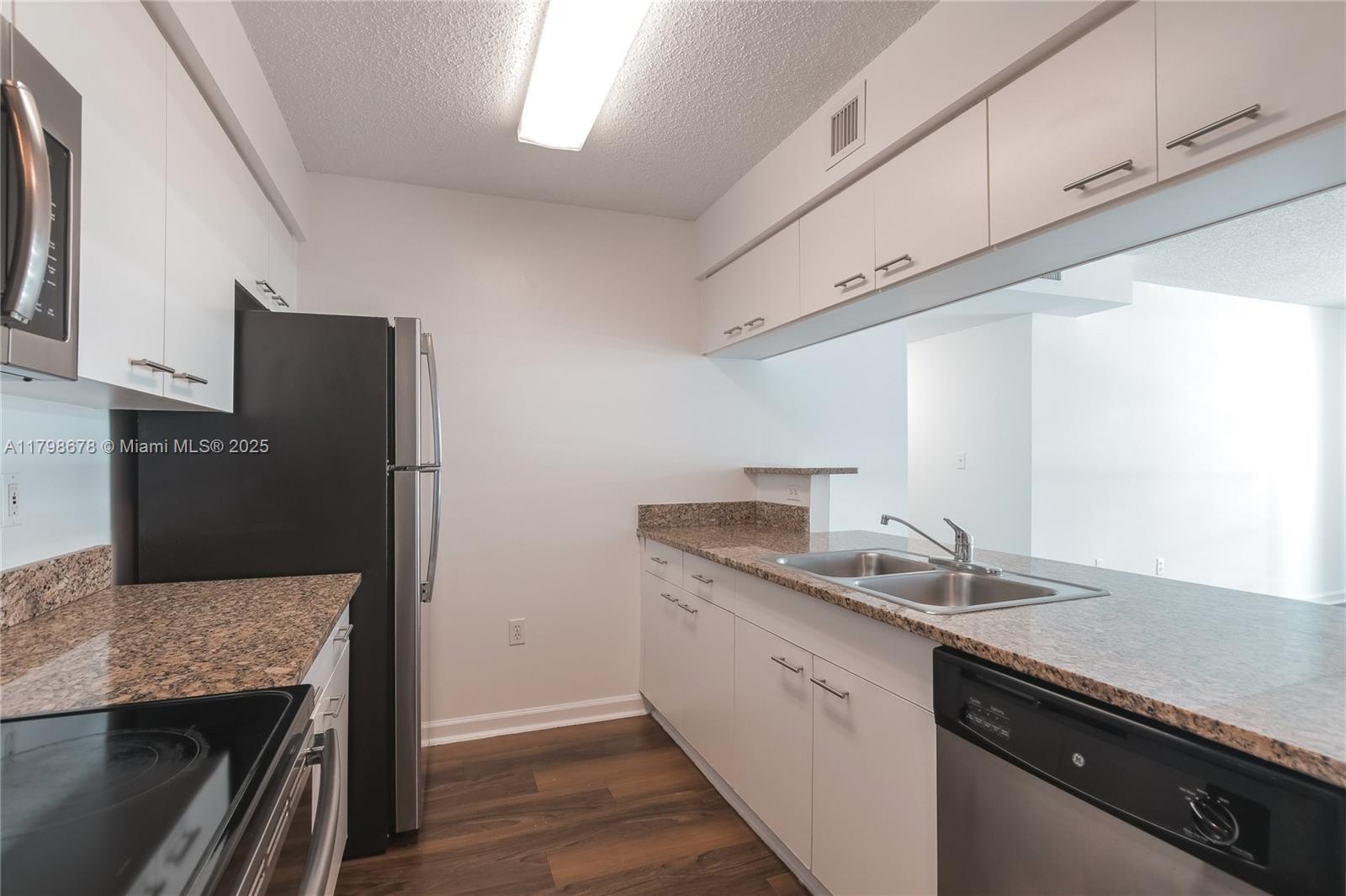 Property photo # 8