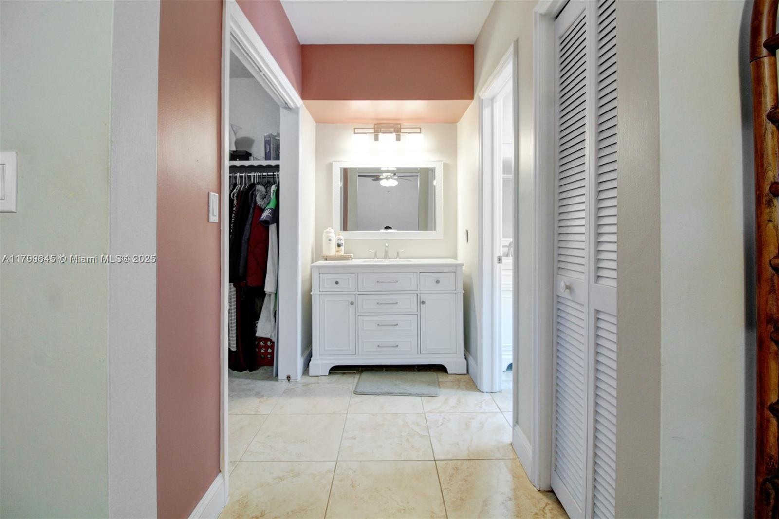 7700 SW 168th Ter, Palmetto Bay, Florida image 15