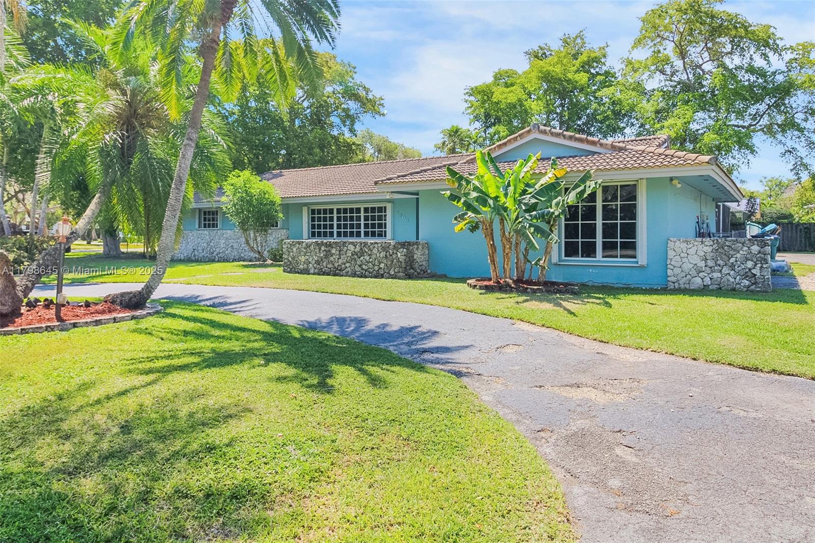 7700 SW 168th Ter, Palmetto Bay, Florida image 28