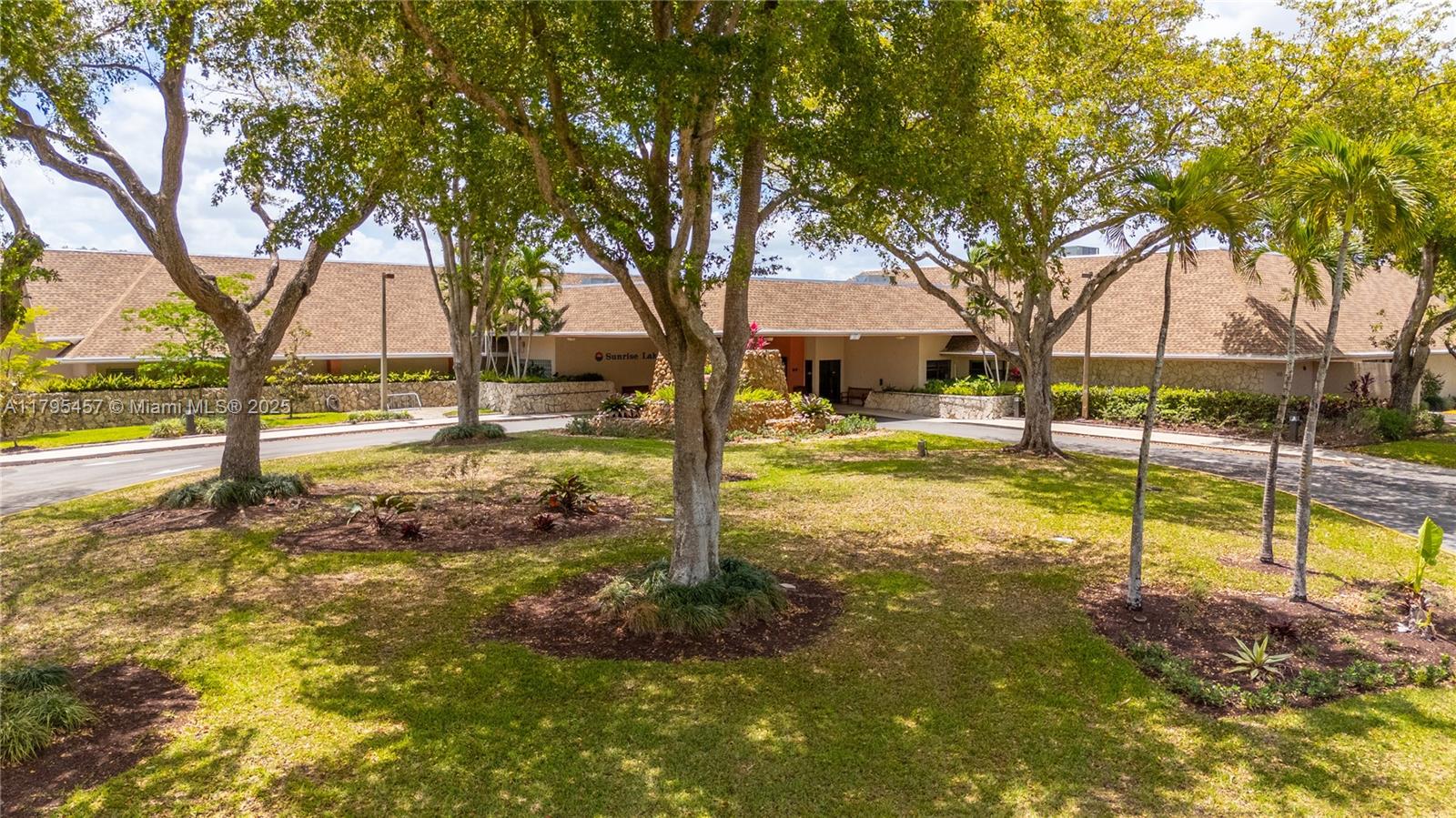 2541 N Nob Hill Rd #205, Sunrise, Florida image 41