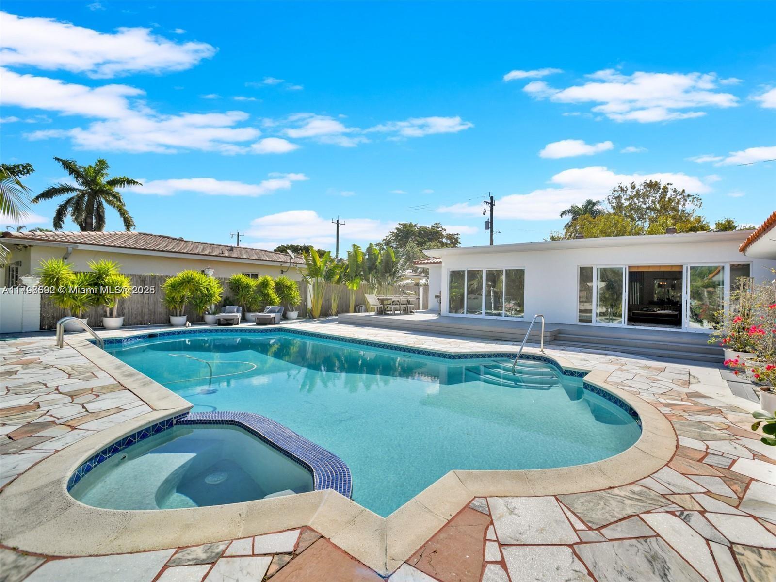 Property photo # 8