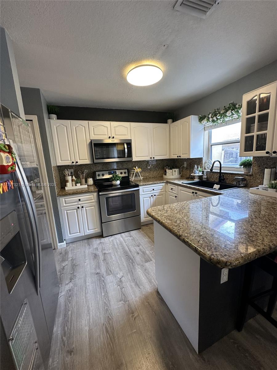 238 Magnolia Ave, Davie, Florida image 49