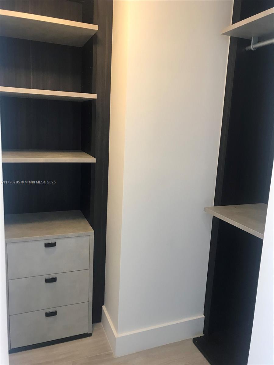 121 NE 34 ST #3007, Miami FL 33137