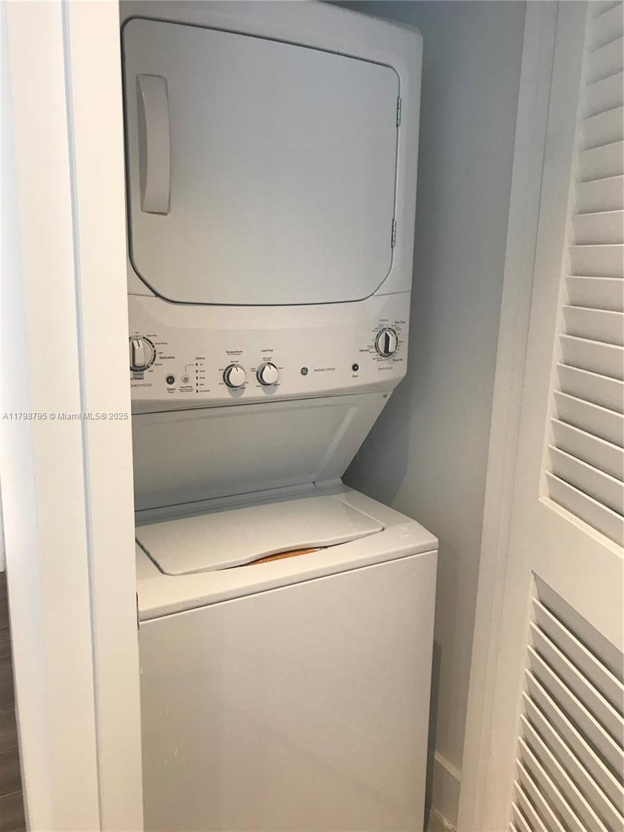 121 NE 34 ST #3007, Miami FL 33137