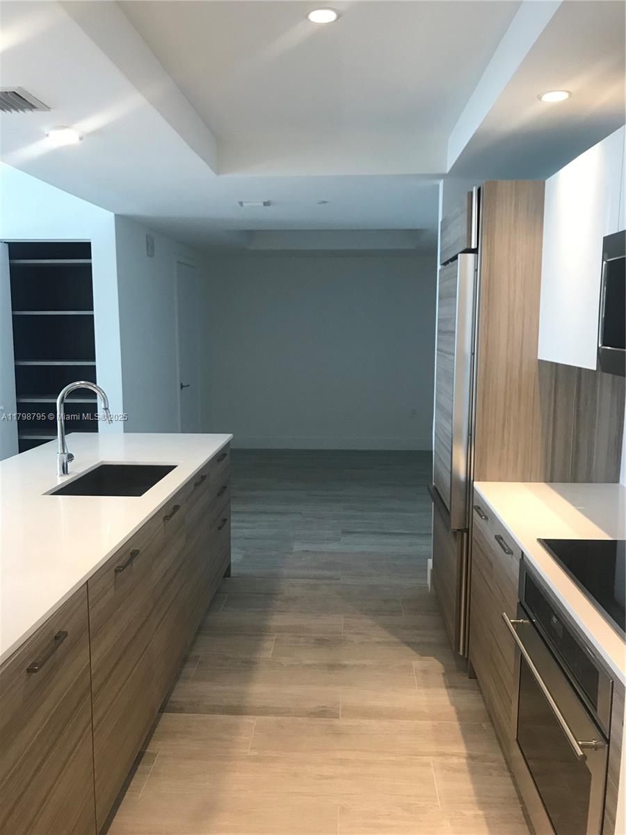 121 NE 34 ST #3007, Miami FL 33137