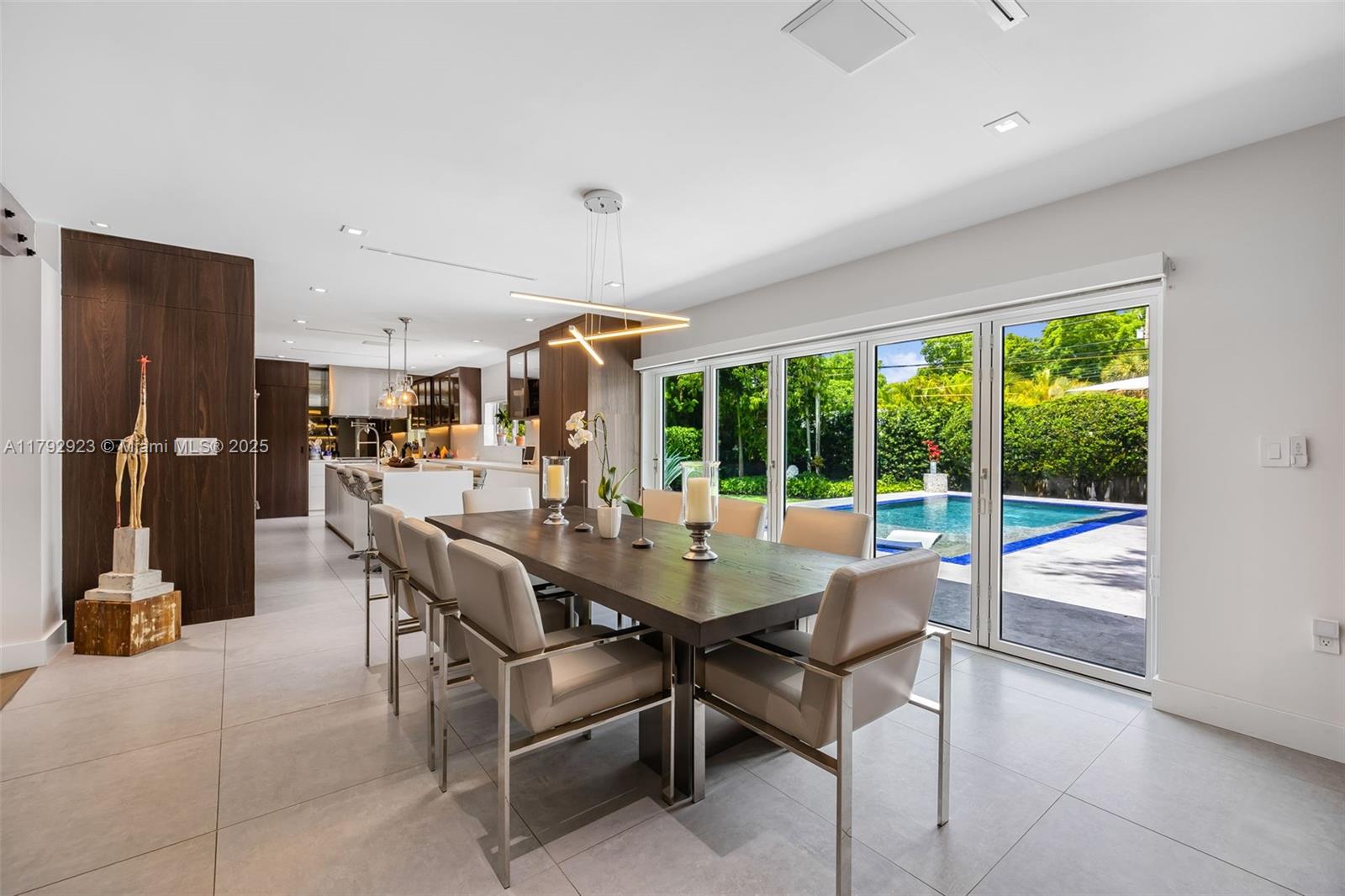 1217 Algardi Ave, Coral Gables, Florida image 12