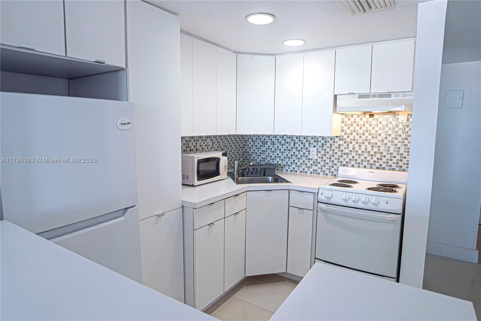 Property photo # 9