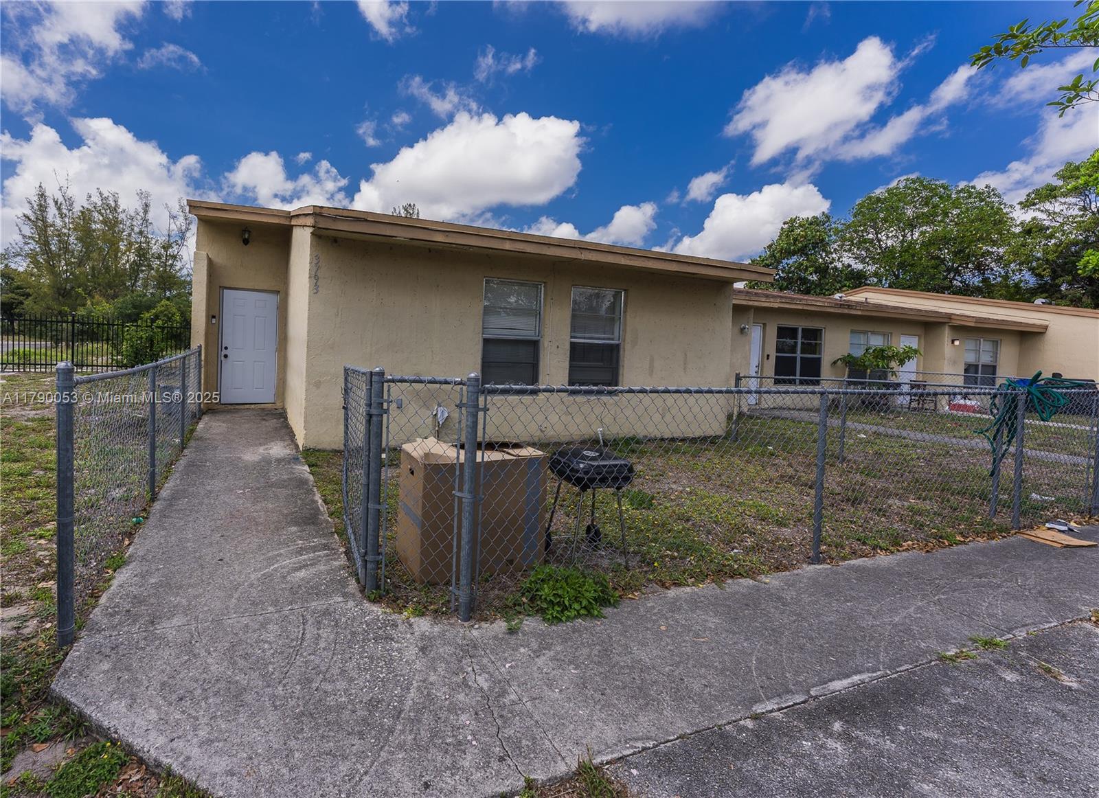 3793 NW 213th Ter, Miami Gardens, Florida image 1