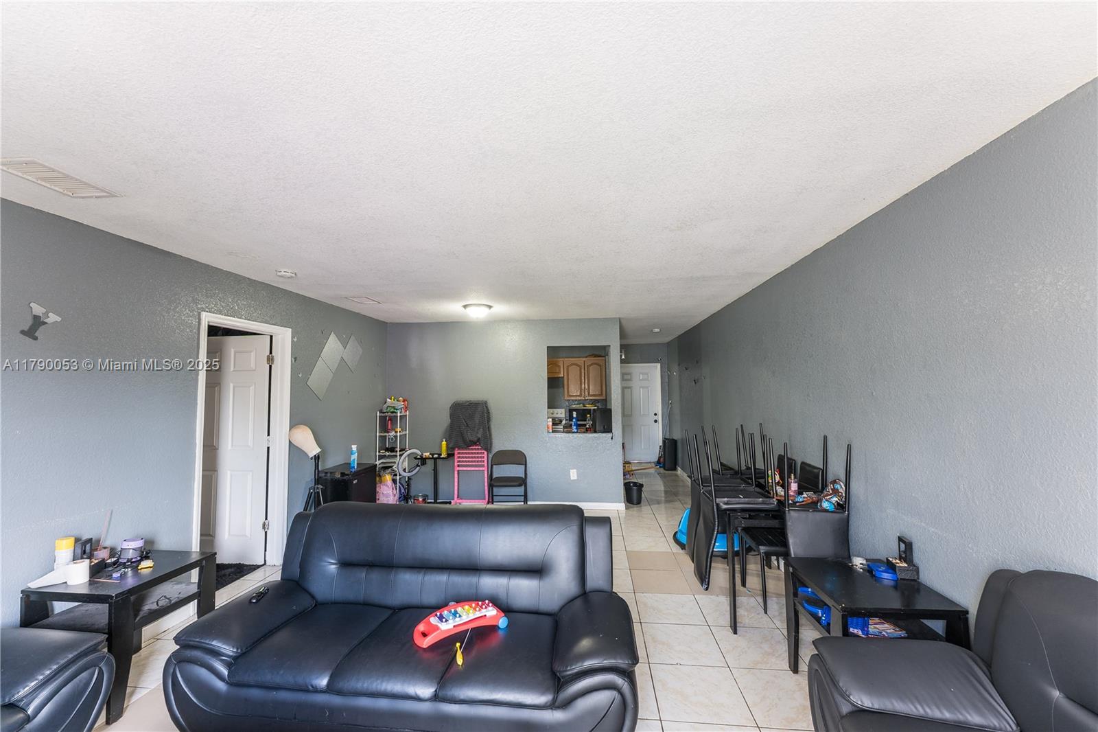 3793 NW 213th Ter, Miami Gardens, Florida image 5