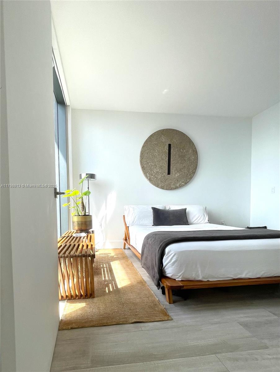 121 NE 34th #2903, Miami FL 33137