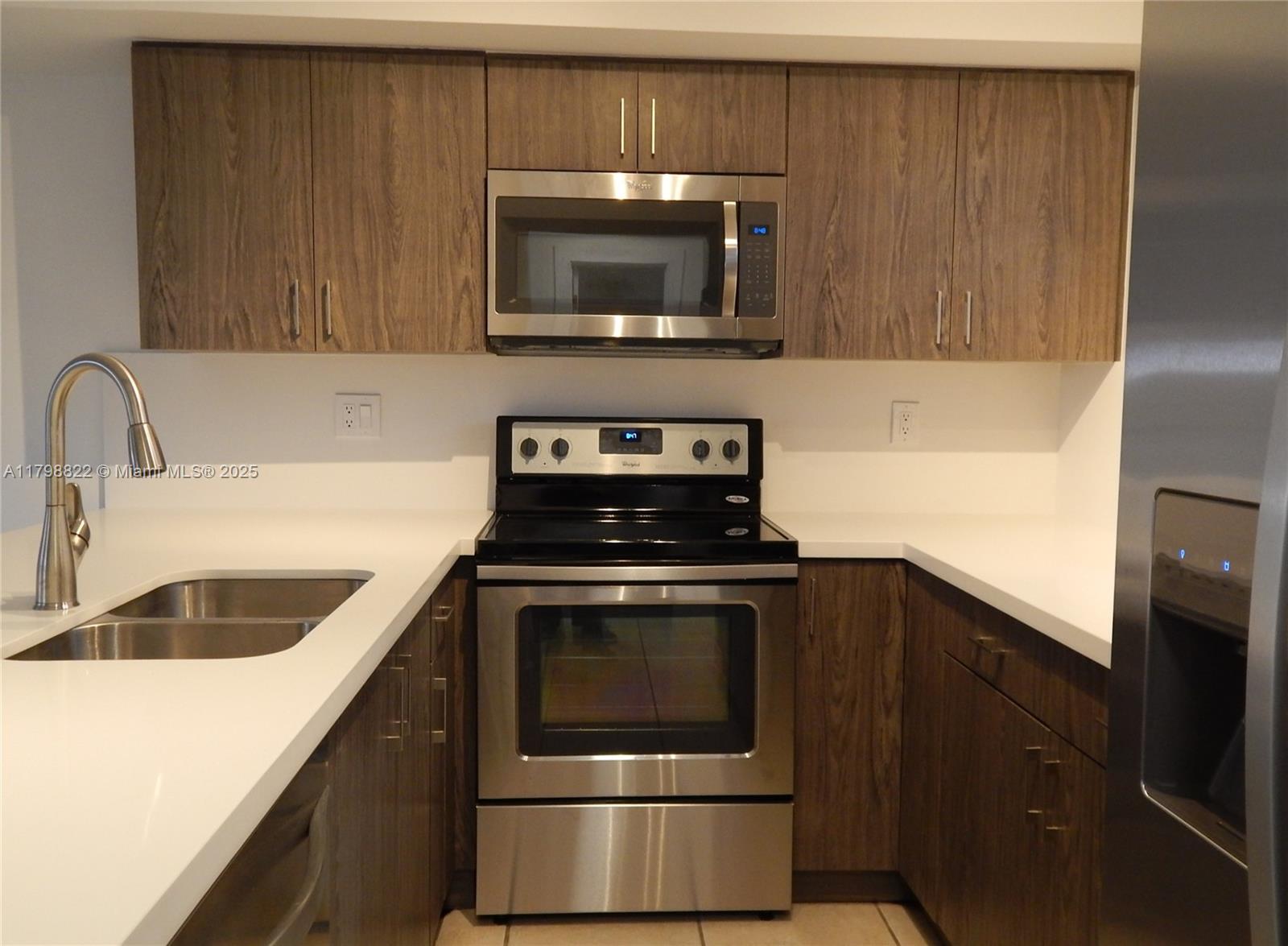 Property photo # 6