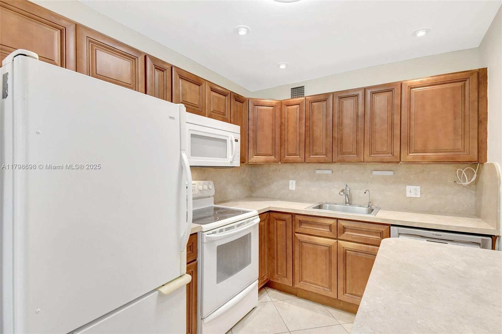 Property photo # 8