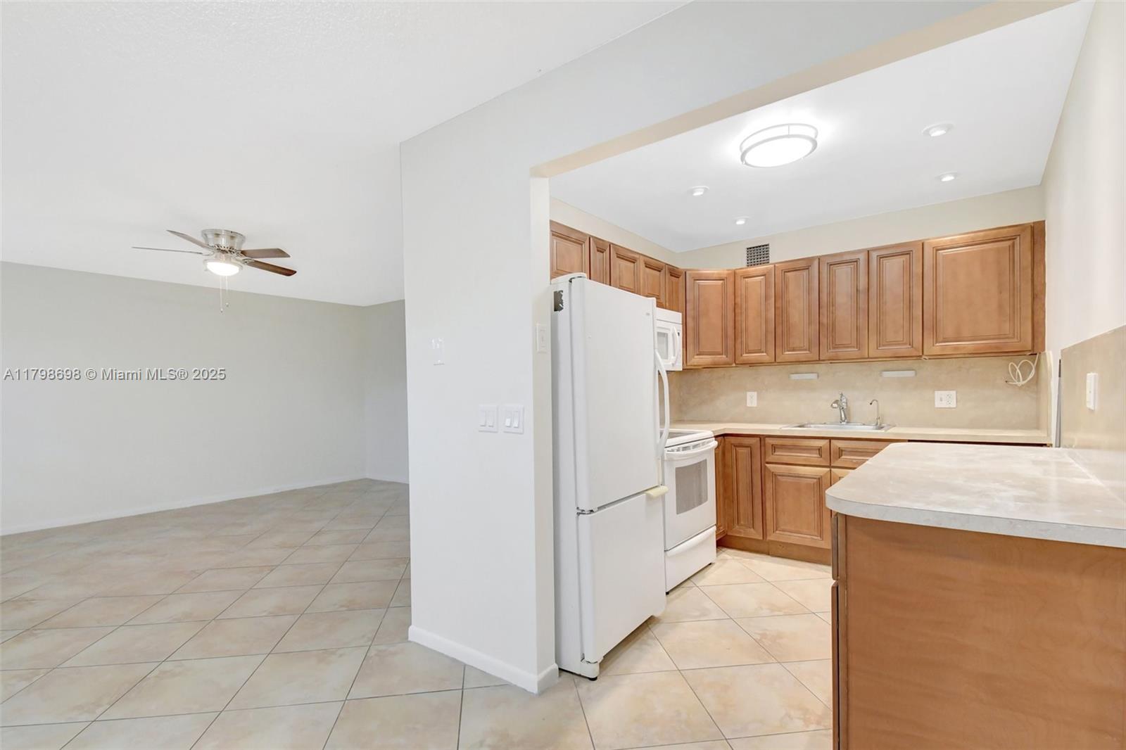 Property photo # 4