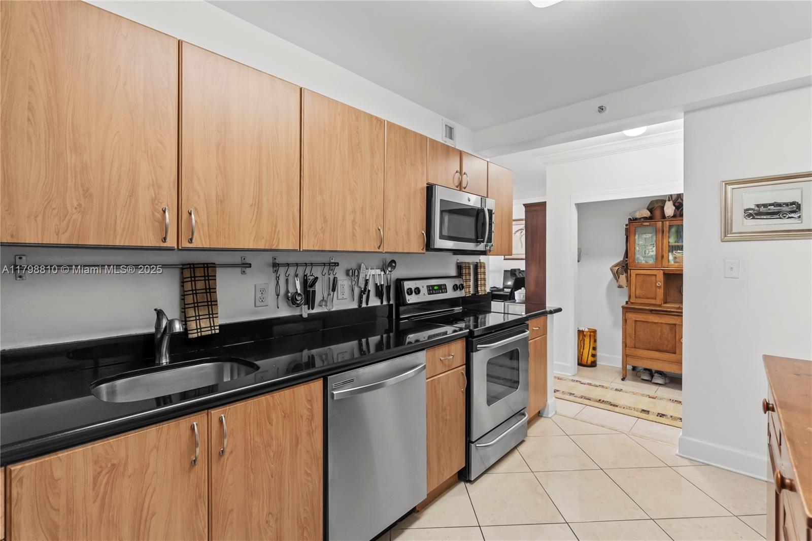Property photo # 8
