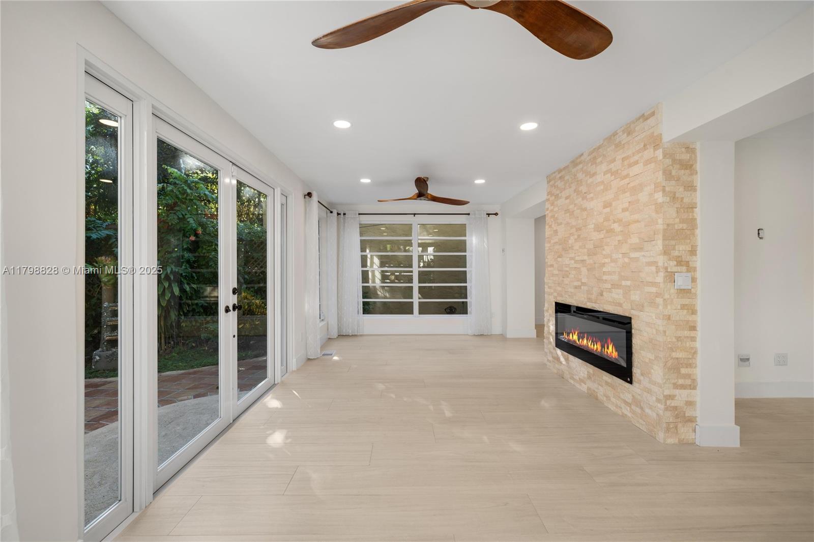 Listing Photo 15