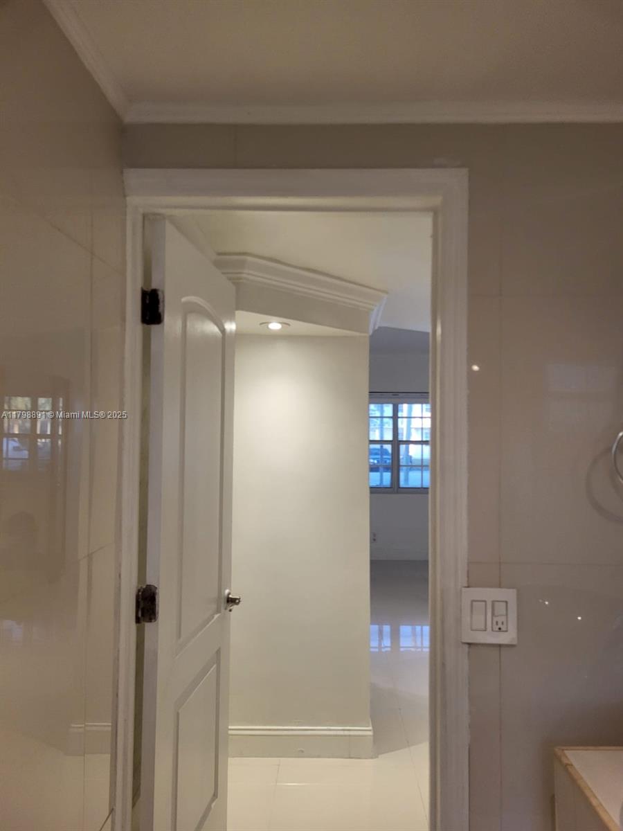 1450 NE 170th St #106, North Miami Beach, Florida image 16