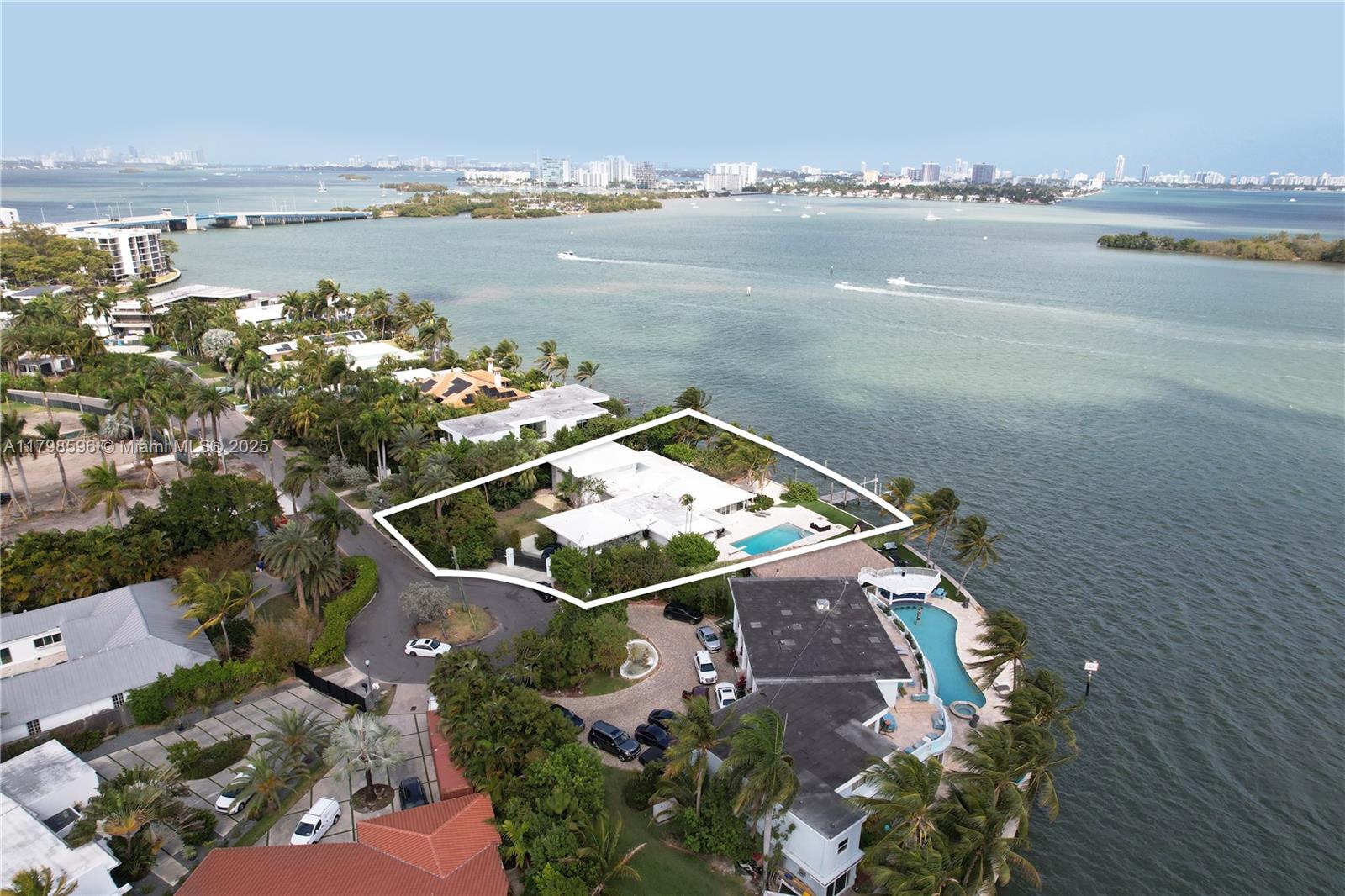 7305 Belle Meade Island Dr Miami, FL 33138