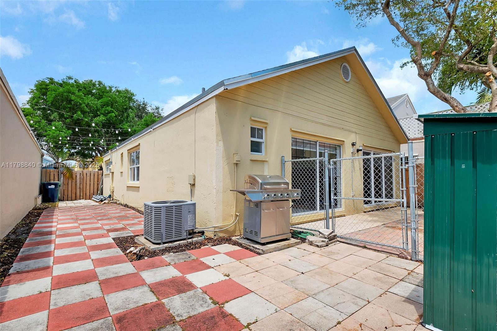 10066 SW 222nd Street, Cutler Bay, Florida image 23