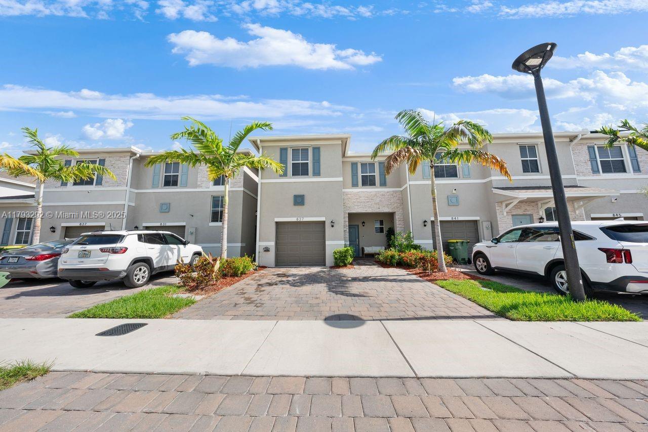 837 SE 16th Ct, Homestead, Florida image 1
