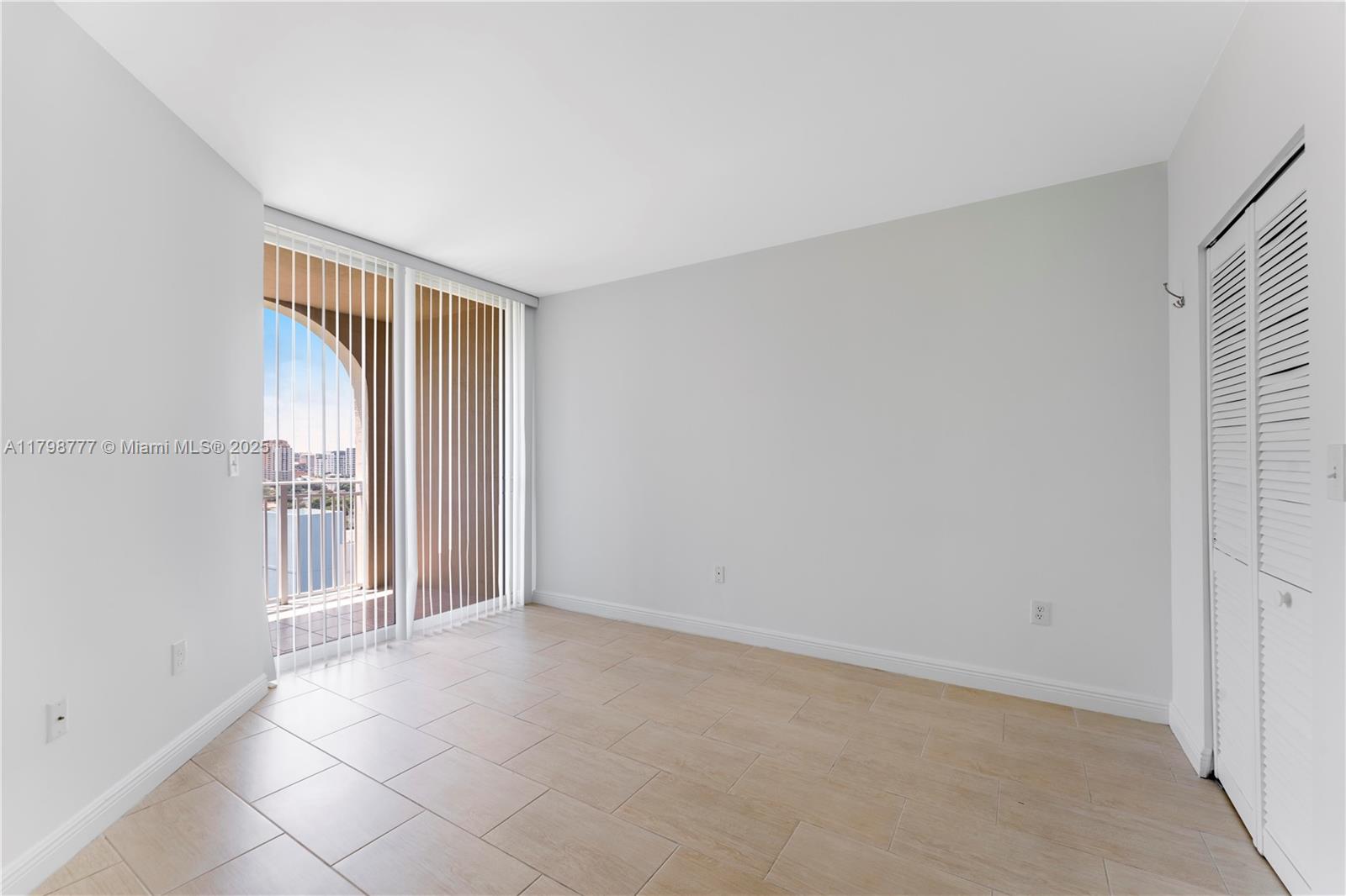 2425 SW 27th Ave #1408, Miami, Florida image 14