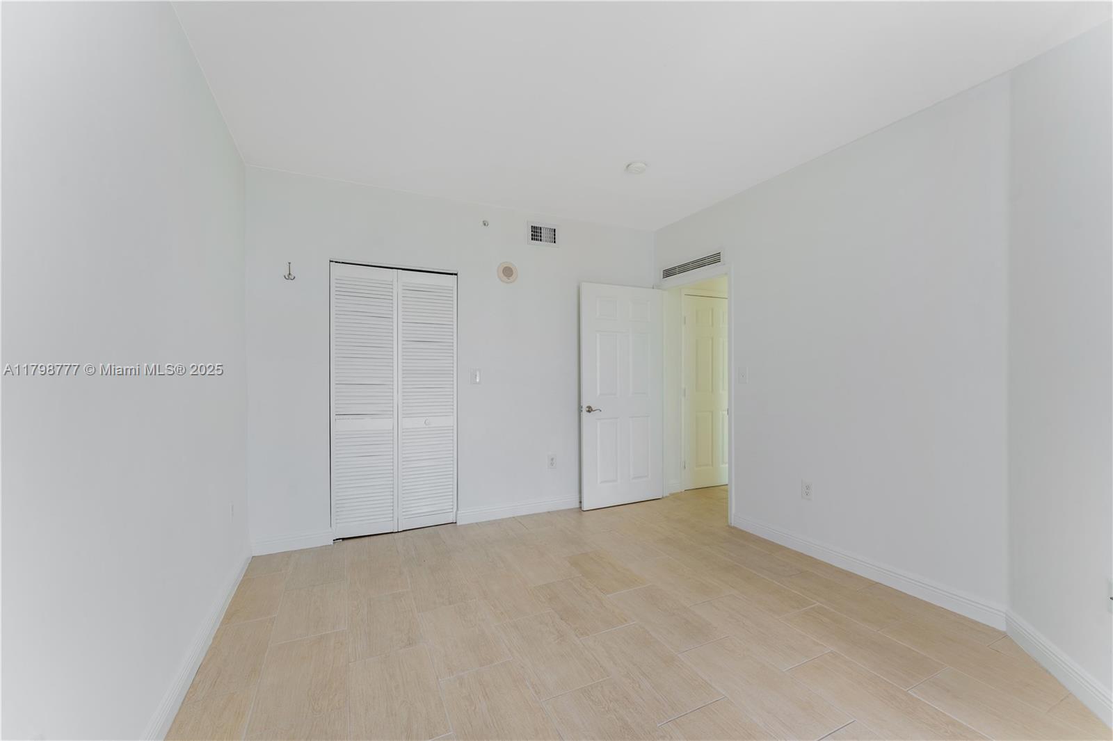 2425 SW 27th Ave #1408, Miami, Florida image 16