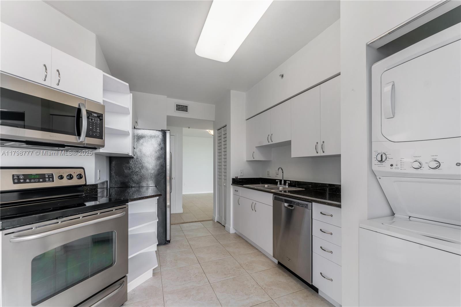 2425 SW 27th Ave #1408, Miami, Florida image 6