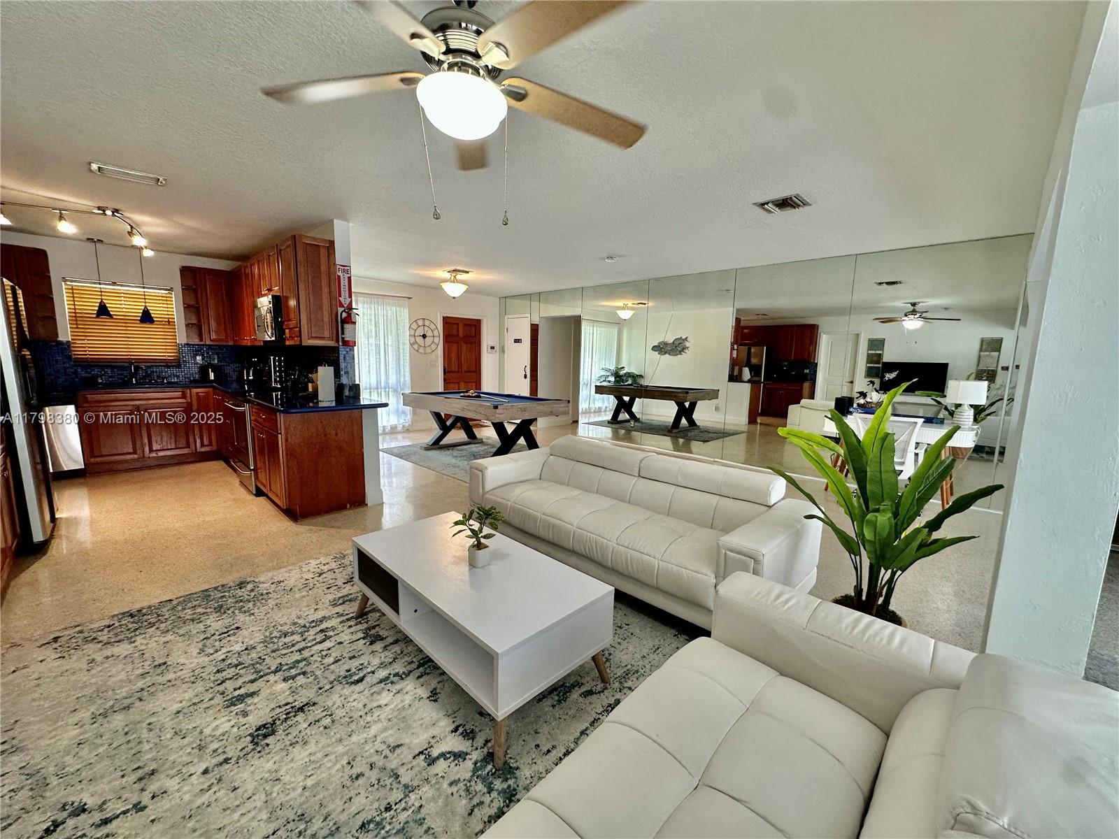 2901 NW 9th Ter, Wilton Manors, Florida image 10