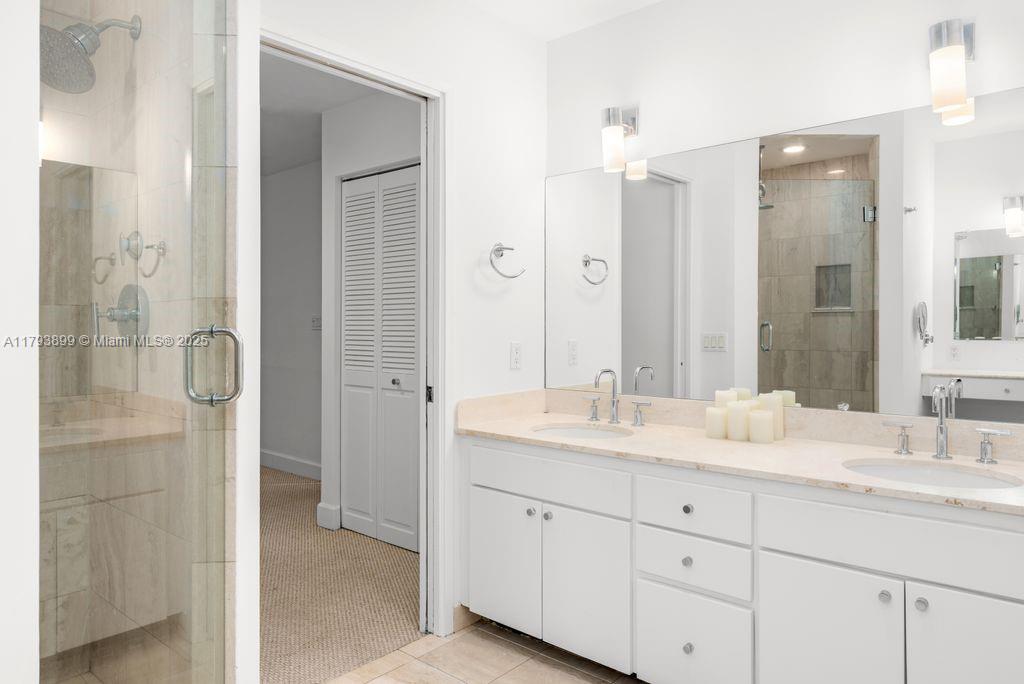 151 Crandon Blvd #926, Key Biscayne, Florida image 17