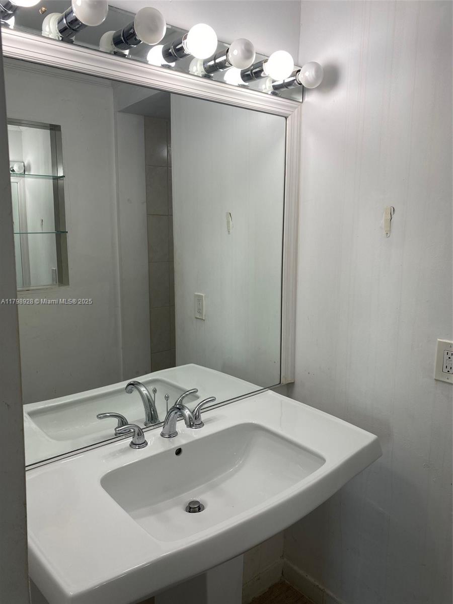 1400 SW 27th Ave #202, Miami, Florida image 17