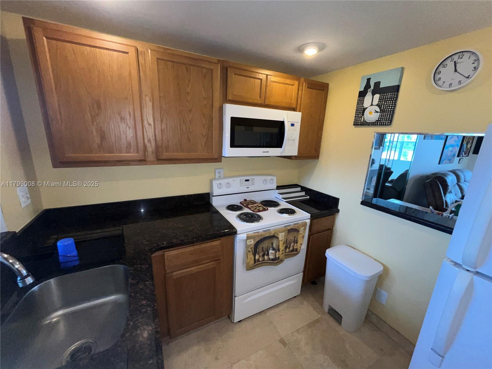 9420 Sunrise Lakes Blvd #106, Sunrise, Florida image 14