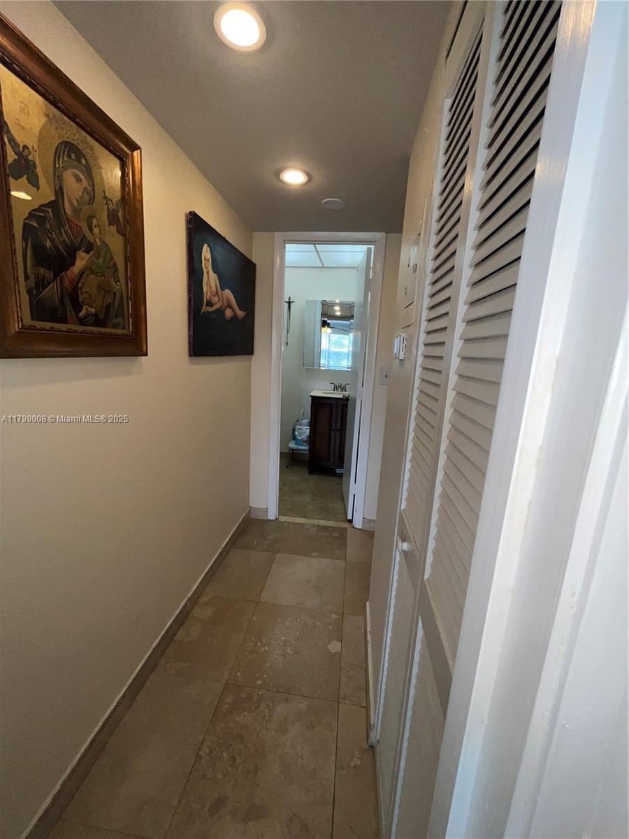 9420 Sunrise Lakes Blvd #106, Sunrise, Florida image 15