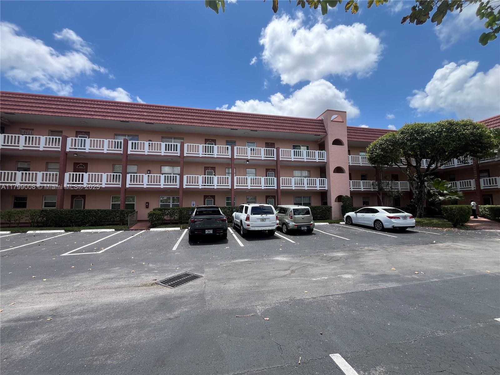 9420 Sunrise Lakes Blvd #106, Sunrise, Florida image 24