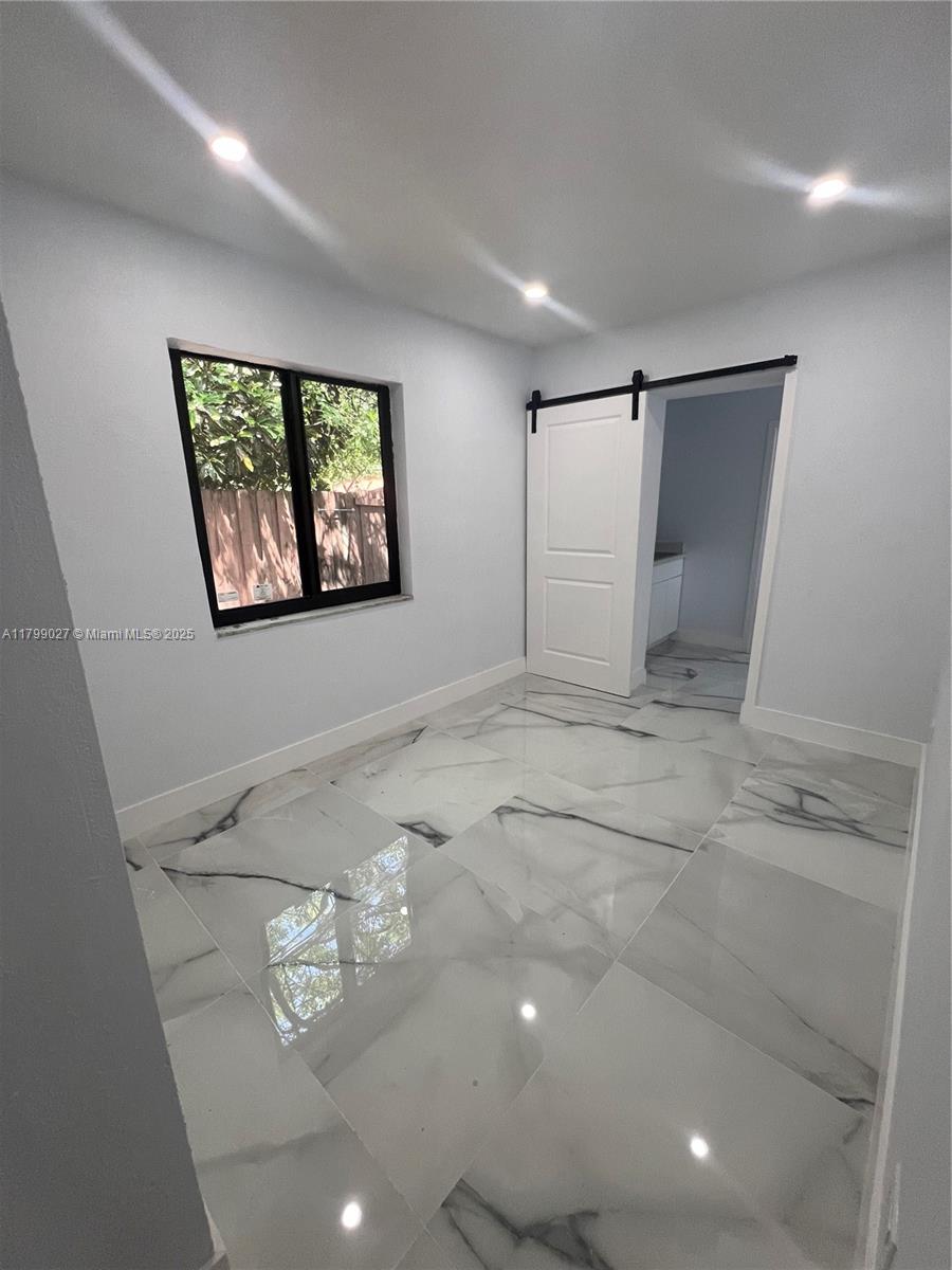 1535 NE 139th St, North Miami, Florida image 6