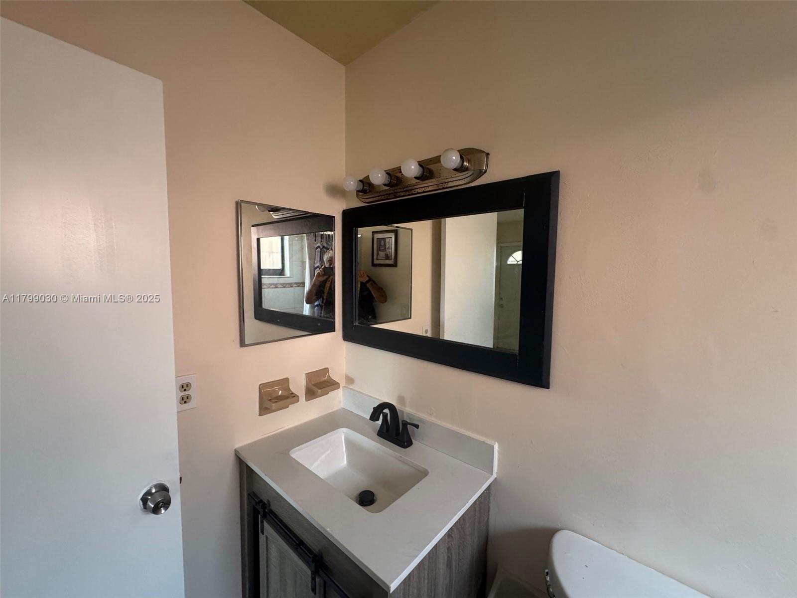 5154 NW 194th Ln, Miami Gardens, Florida image 8