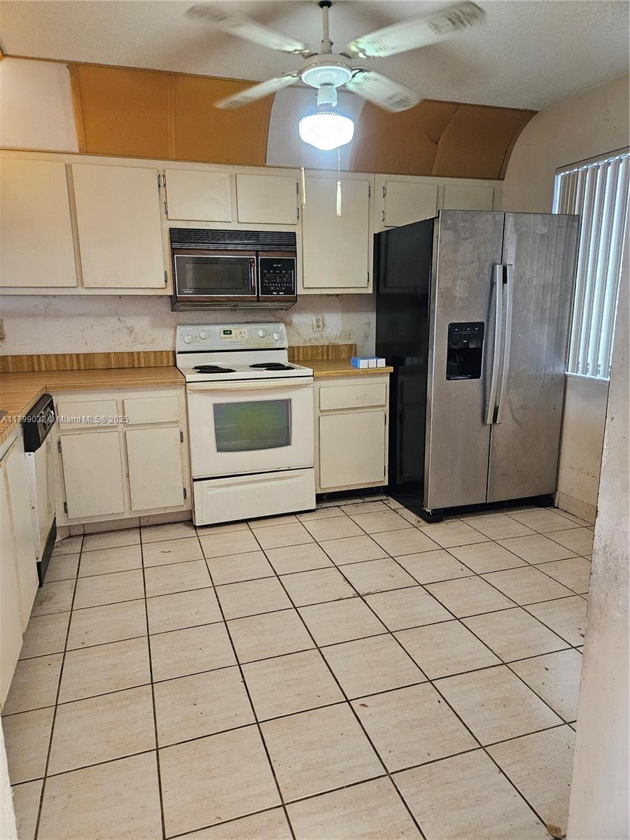 Residential, North Lauderdale, Florida image 1