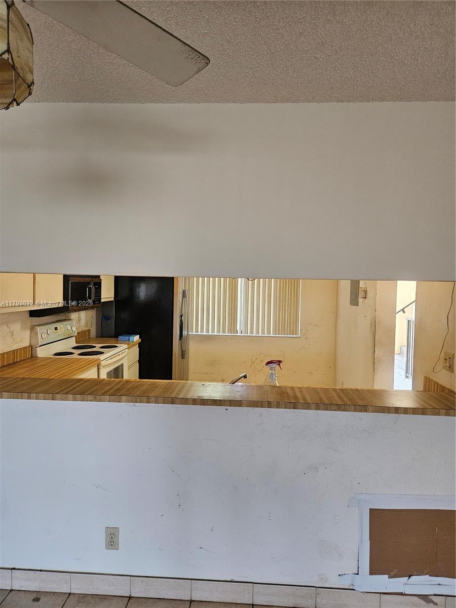Residential, North Lauderdale, Florida image 41