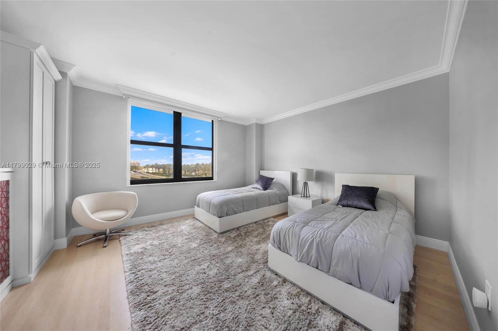 Listing Photo 17