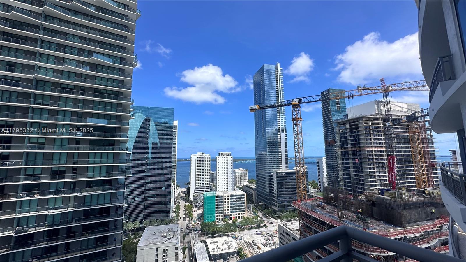 60 SW 13th St #2402, Miami FL 33130