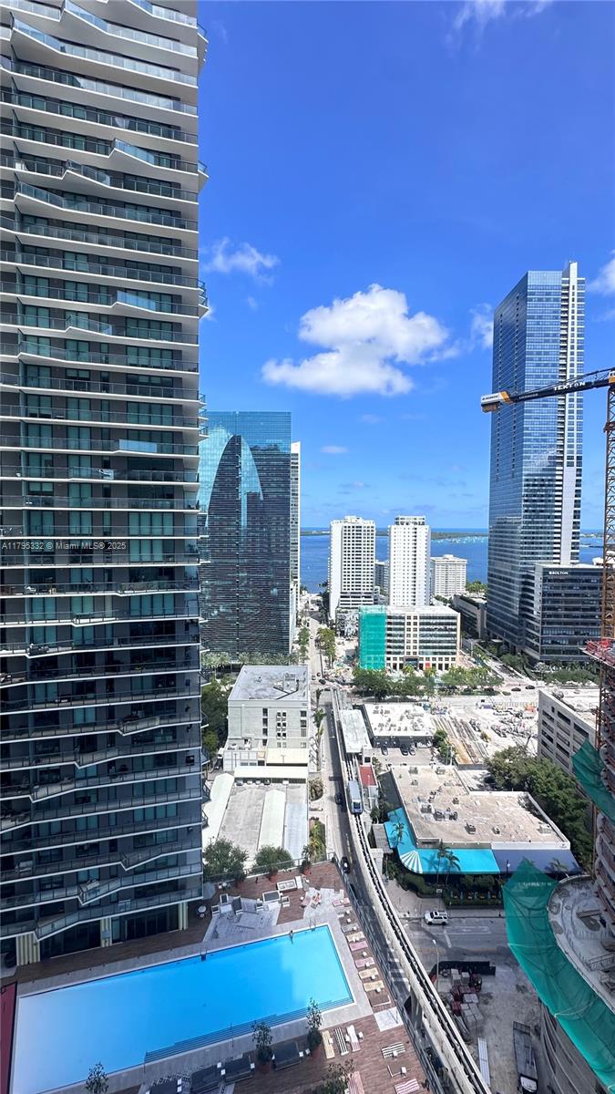 60 SW 13th St #2402, Miami FL 33130