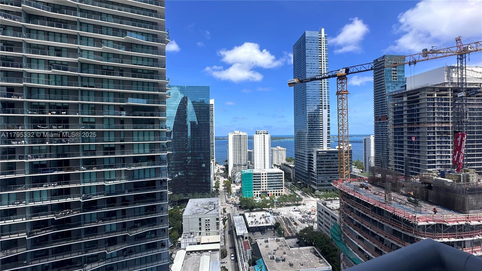 60 SW 13th St #2402, Miami FL 33130