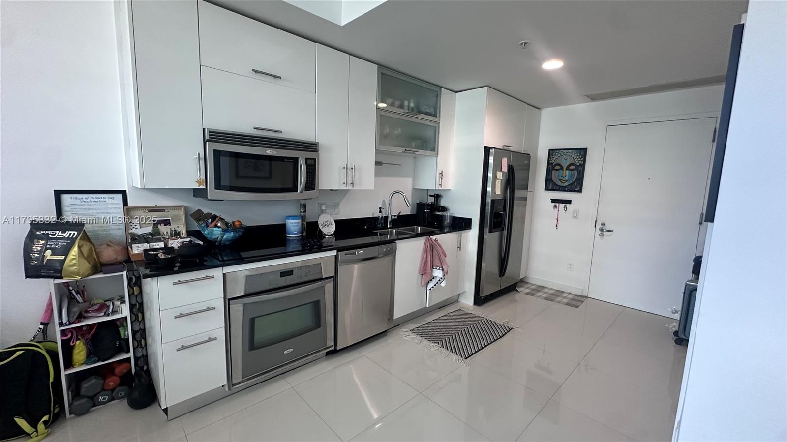 60 SW 13th St #2402, Miami FL 33130
