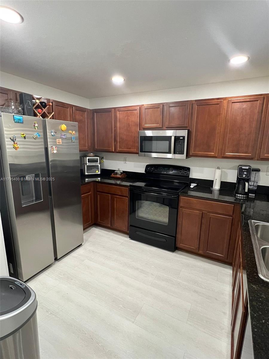 Property photo # 4