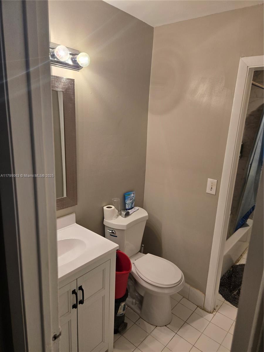 7904 SW 8th St, North Lauderdale, Florida image 16