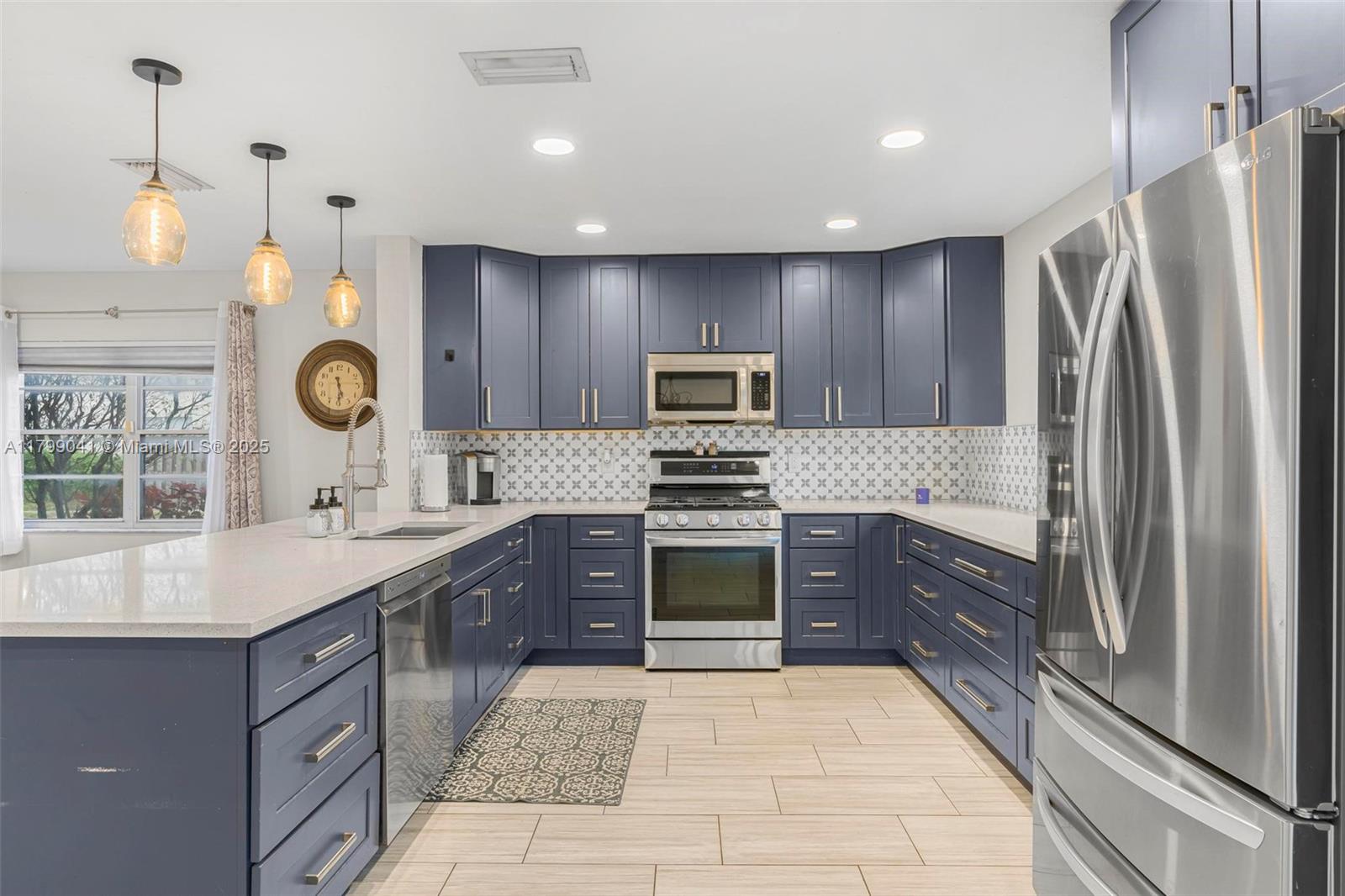 3190 NW 122nd Ave, Sunrise, Florida image 16