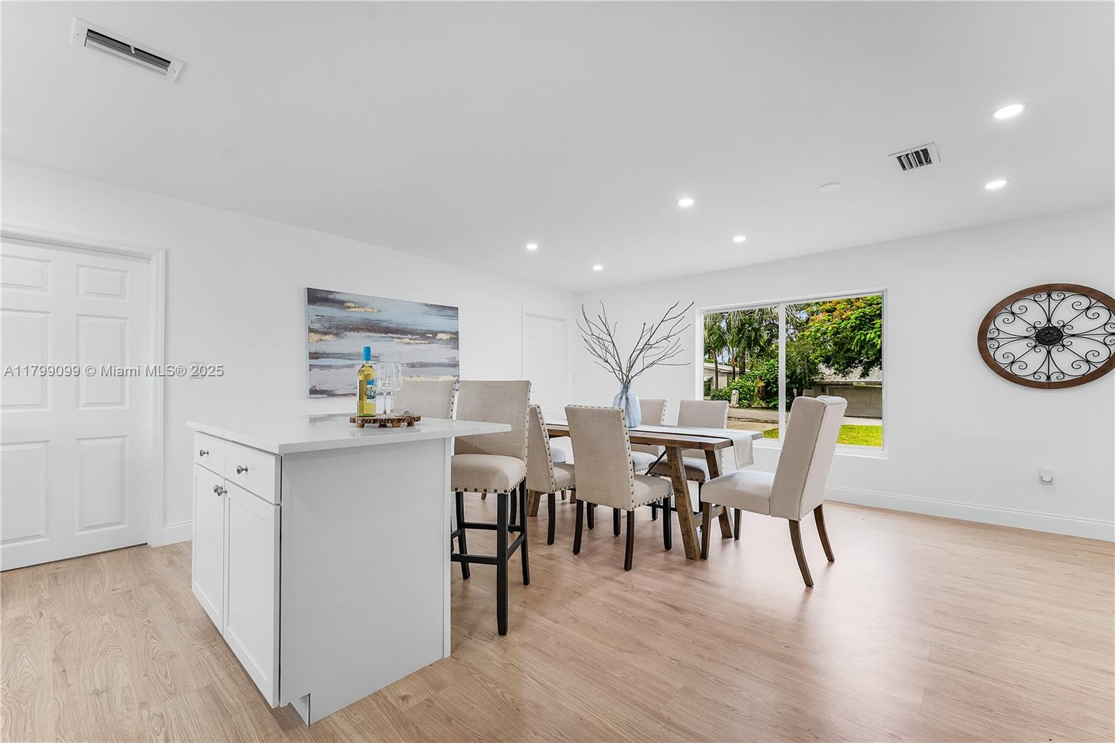 Property photo # 6