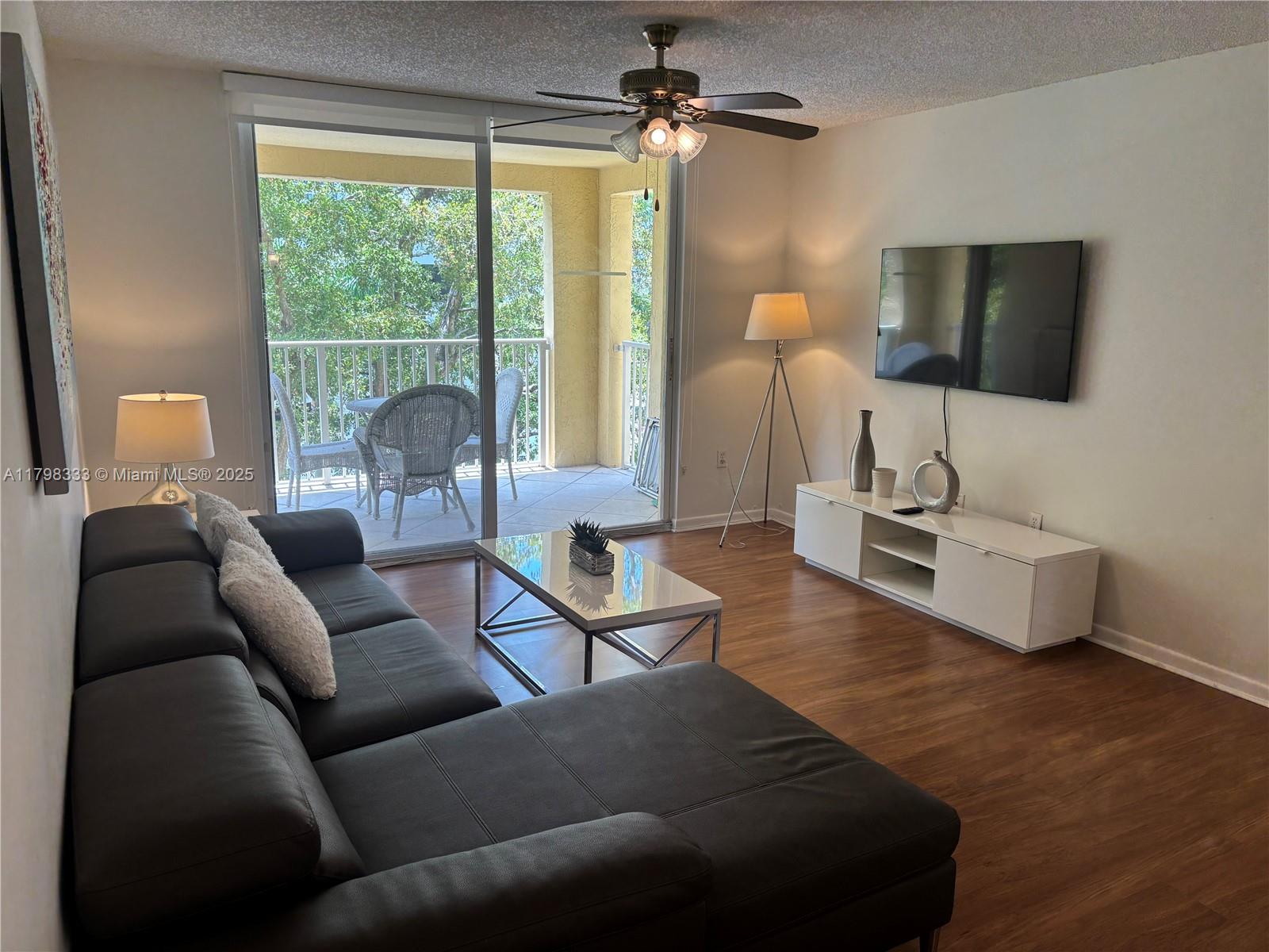 19501 E Country Club Dr #9506, Aventura FL 33180
